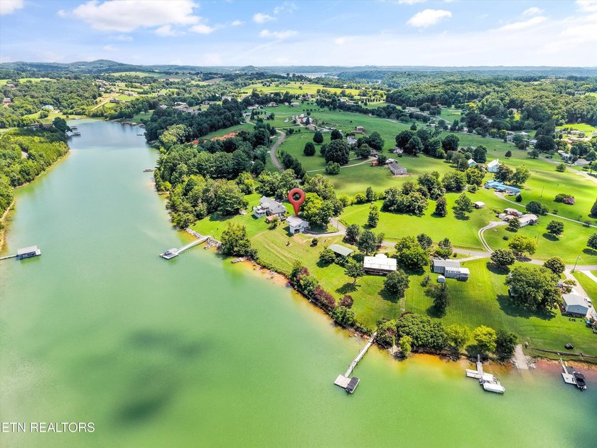 Douglas Lakefront Home. FIRST time on the Market! Lovely 2 bedrm - photo 47