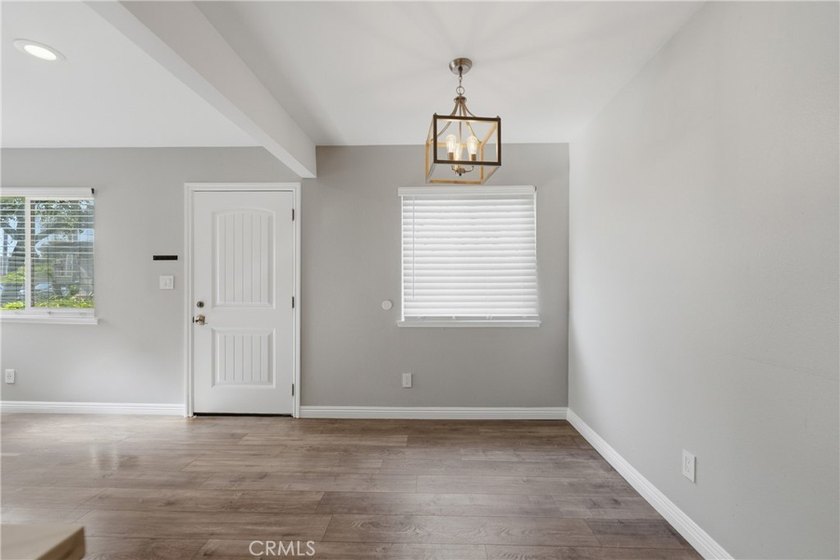 Recently renovated within the well-located Huntington Gardens - photo 9