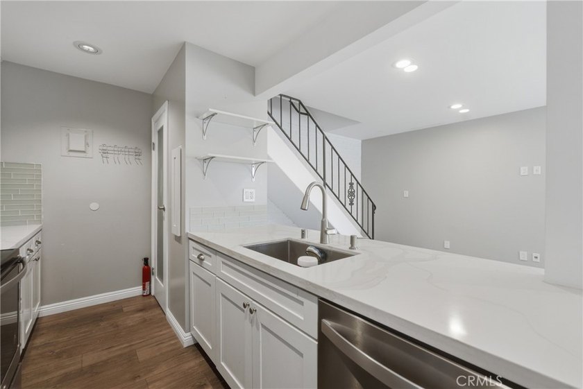 Recently renovated within the well-located Huntington Gardens - photo 10