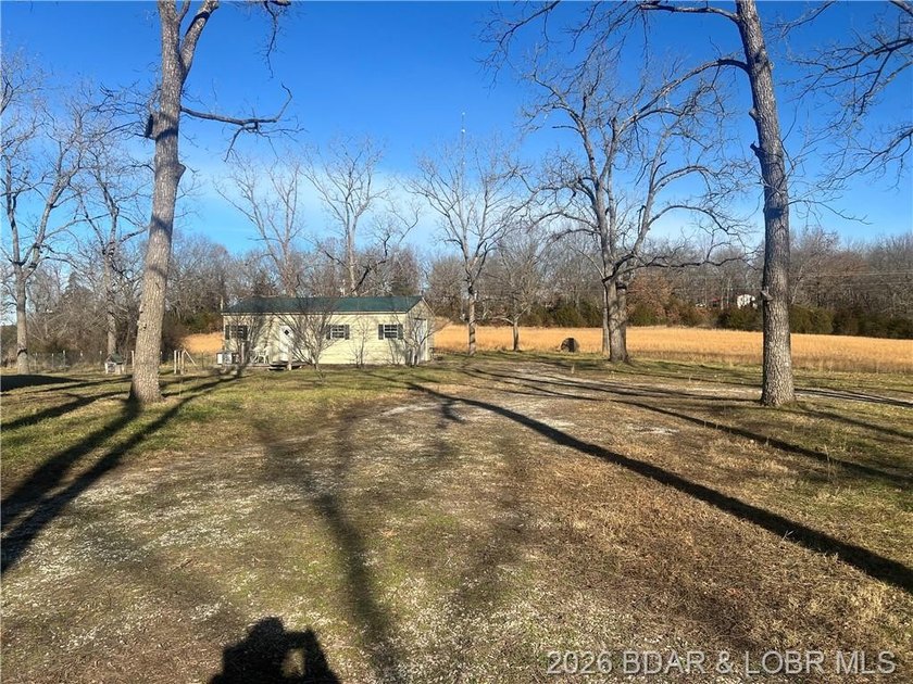 This is a beautiful setting close to town but yet private. This - photo 5