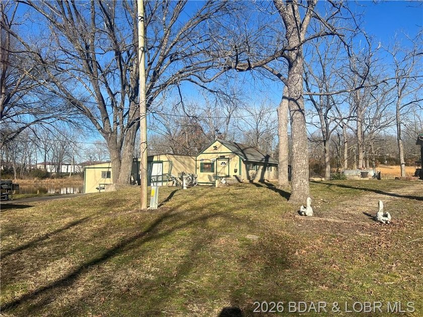 This is a beautiful setting close to town but yet private. This - photo 6