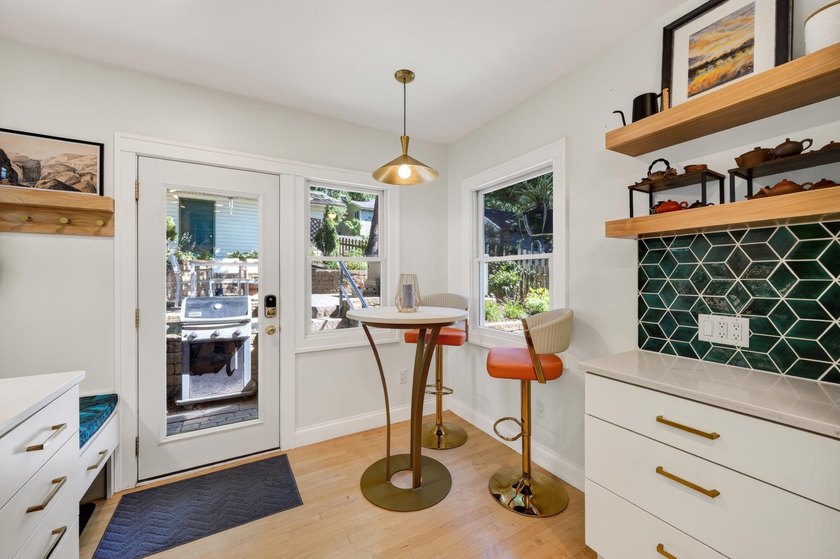 Timeless 1924 Craftsman beautifully blends historic character - photo 23