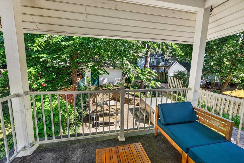 Timeless 1924 Craftsman beautifully blends historic character - photo 34