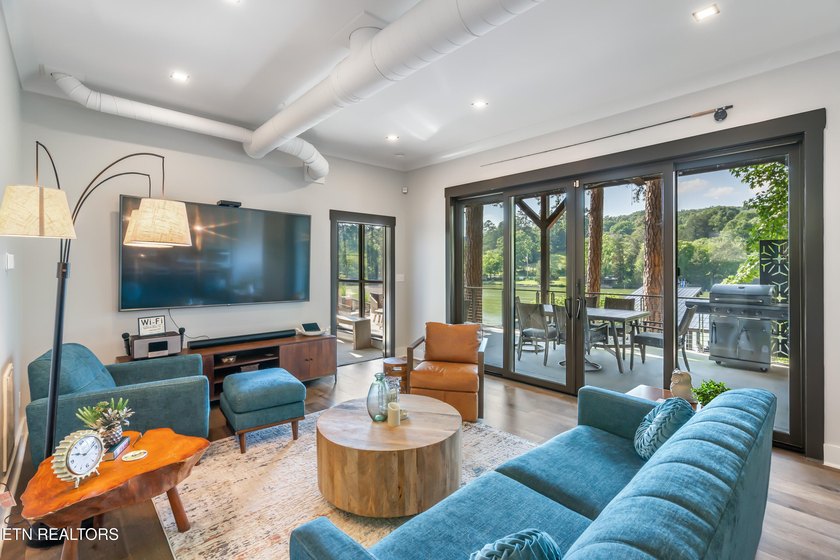 Welcome to your own private waterfront retreat! Built in 2022 - photo 15