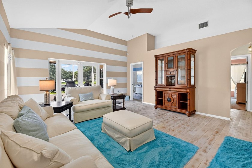 WOW - Awesome Lakefront home, turnkey and ready for new owners - photo 20