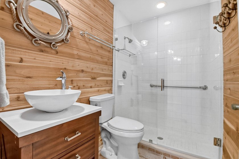 WOW - Awesome Lakefront home, turnkey and ready for new owners - photo 34