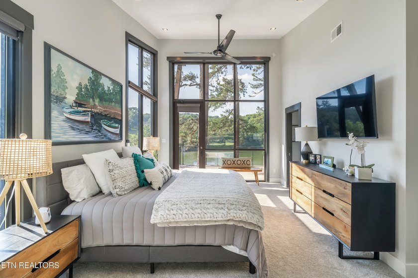 Welcome to your own private waterfront retreat! Built in 2022 - photo 35