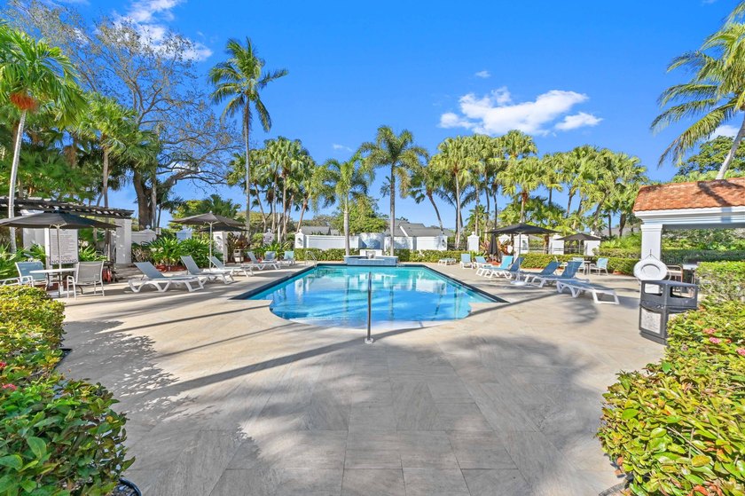 Live in resort style amenities in this spacious, open floor plan - photo 27