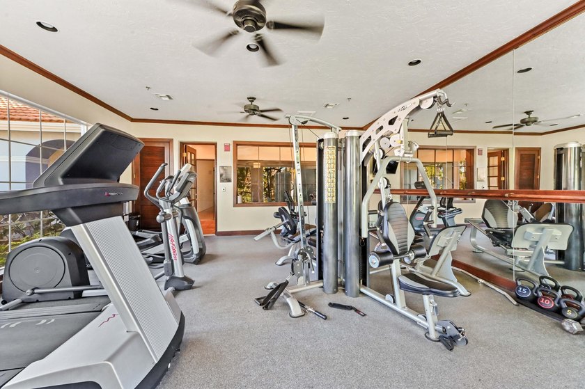 Live in resort style amenities in this spacious, open floor plan - photo 36