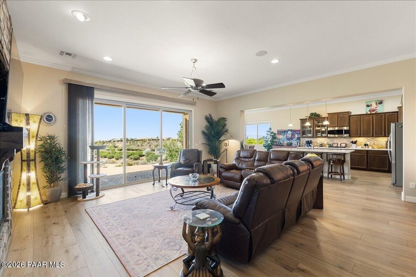 **Exceptional Golf Course &amp; Mountain Views in Prestigious - photo 5