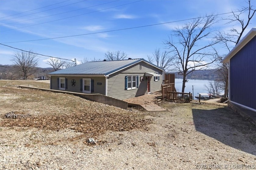 Affordable lake life near Big Dick's and Station 46 Marina with - photo 2