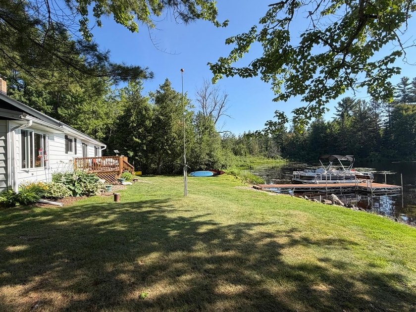 Perfectly tailored for outdoor enthusiasts, this impeccably - photo 24