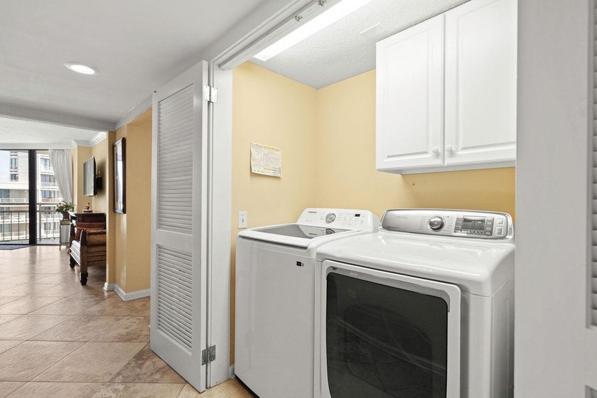Welcome to Tower South, where panoramic ocean views, abundant - photo 34