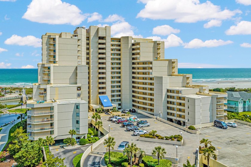 Welcome to Tower South, where panoramic ocean views, abundant - photo 36