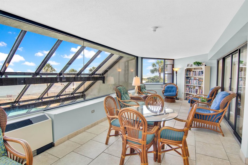 Welcome to Tower South, where panoramic ocean views, abundant - photo 44
