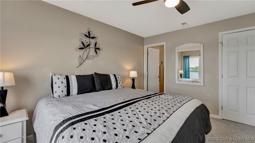 You won't want to miss this well taken care of 2 bed, 2 bath - photo 8