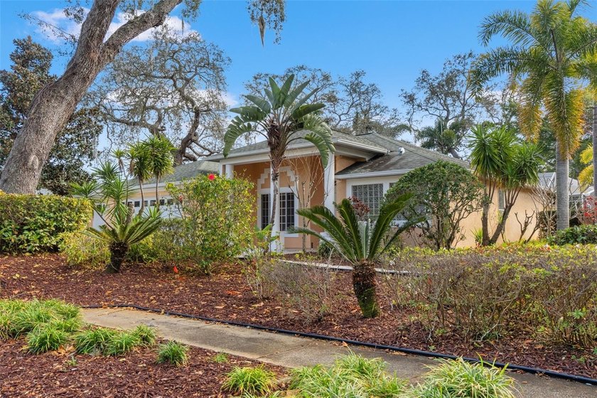 Under contract-accepting backup offers. HUGE Price reduction! - photo 9