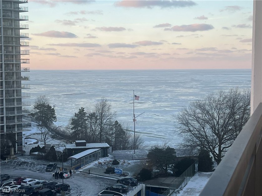 The Meridian, located on the south shore of Lake Erie, offers - photo 7