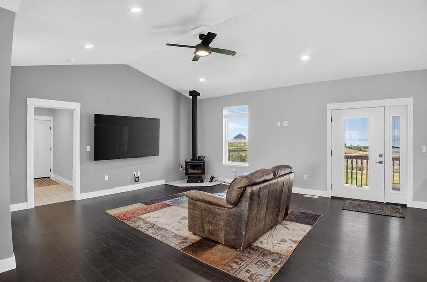 Situated on 3 usable acres of waterfront property on Idaho's - photo 4