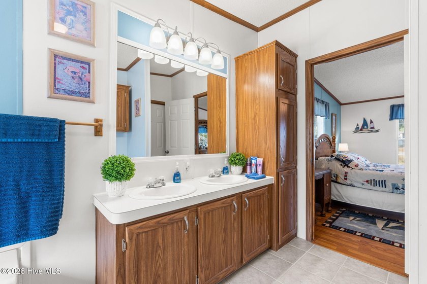 Enjoy coastal living just minutes from the sandy shores of - photo 21