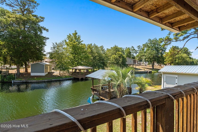 Enjoy coastal living just minutes from the sandy shores of - photo 33
