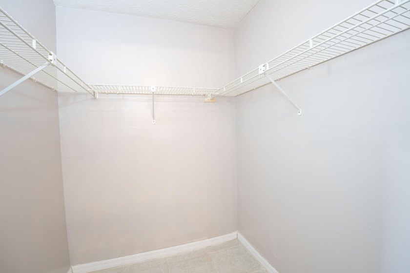 Move-in ready 3-bedroom, 2-bathroom home offering comfort - photo 20