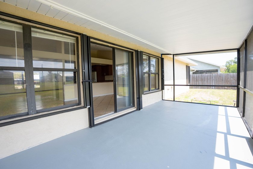 Move-in ready 3-bedroom, 2-bathroom home offering comfort - photo 28