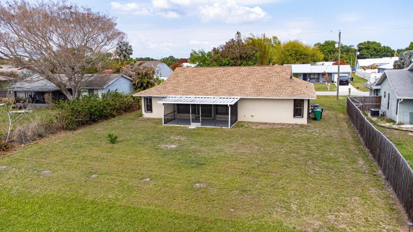 Move-in ready 3-bedroom, 2-bathroom home offering comfort - photo 33