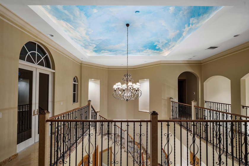 A Magnificent Estate nestled in the prestigious gated community - photo 16