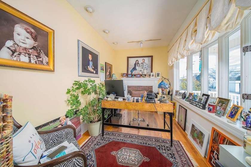 Exceptional mixed-use opportunity at 2919 Pawtucket Ave! Ideal - photo 18