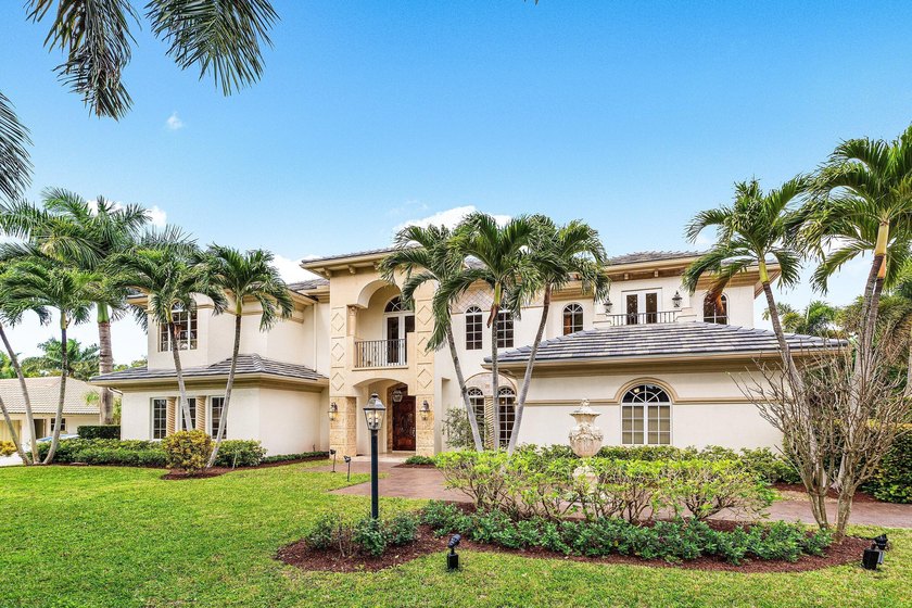 A Magnificent Estate nestled in the prestigious gated community - photo 19