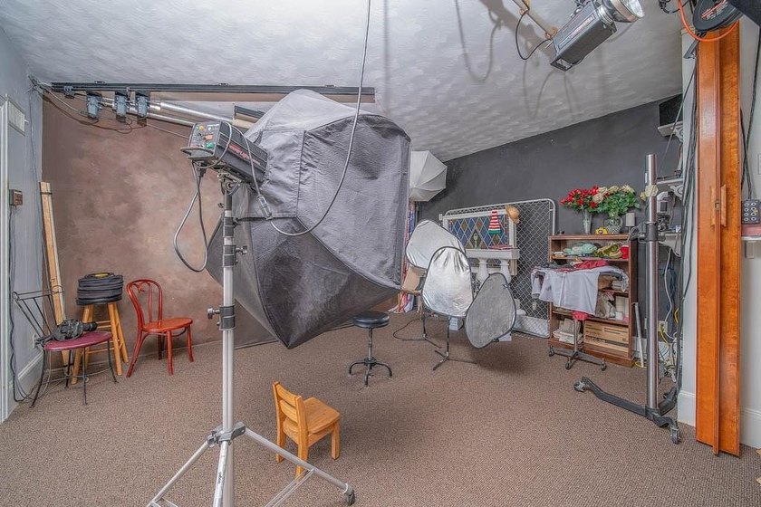 Exceptional mixed-use opportunity at 2919 Pawtucket Ave! Ideal - photo 20