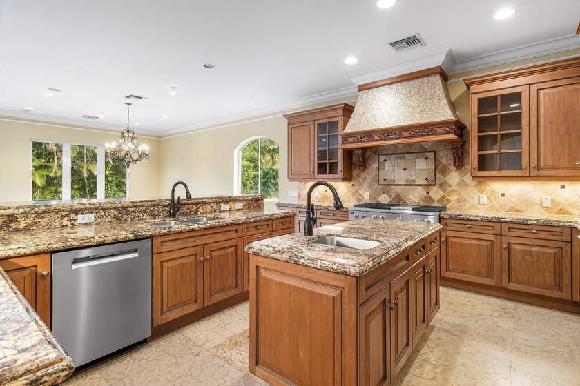 A Magnificent Estate nestled in the prestigious gated community - photo 22