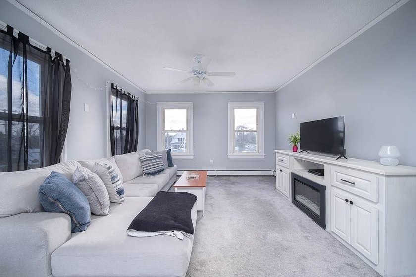 Exceptional mixed-use opportunity at 2919 Pawtucket Ave! Ideal - photo 26