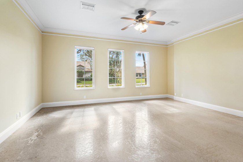 A Magnificent Estate nestled in the prestigious gated community - photo 32