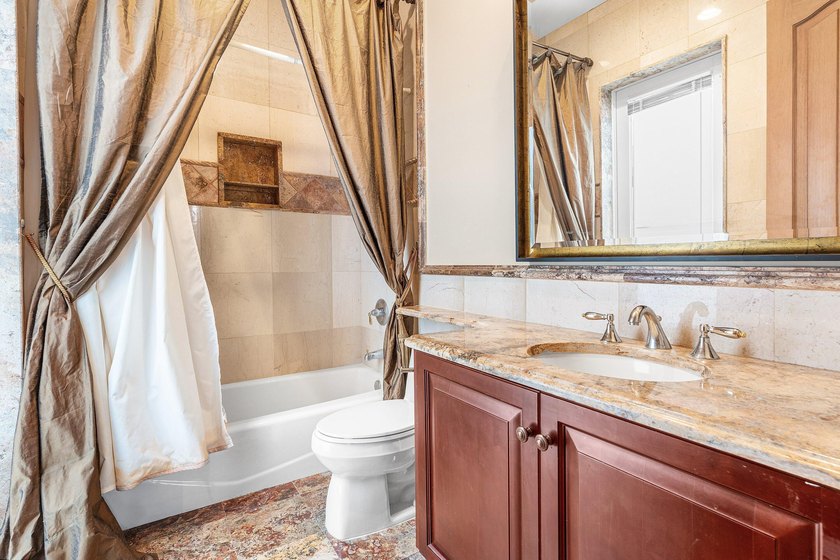 A Magnificent Estate nestled in the prestigious gated community - photo 33