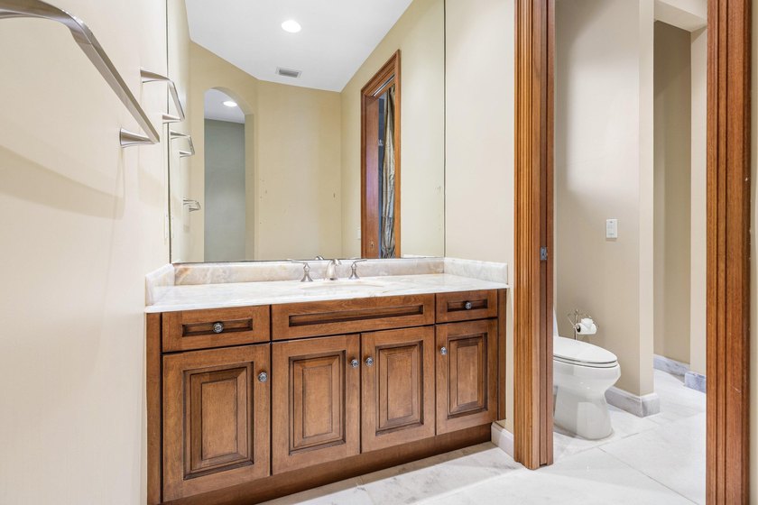 A Magnificent Estate nestled in the prestigious gated community - photo 36