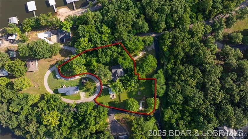 Own a piece of historic Old Linn Creek with this beautiful and - photo 2