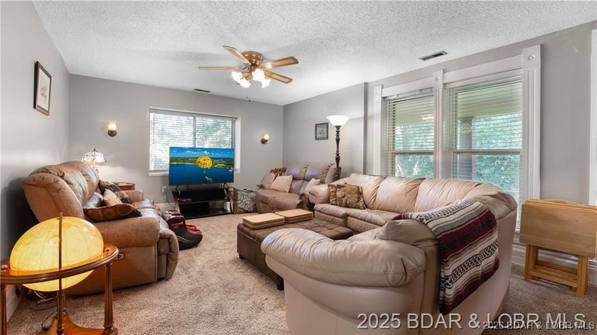 Own a piece of historic Old Linn Creek with this beautiful and - photo 10