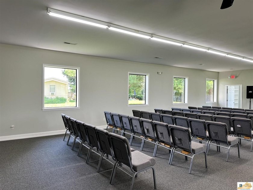 Excellent commercial opportunity just 6 miles from Columbia! - photo 12