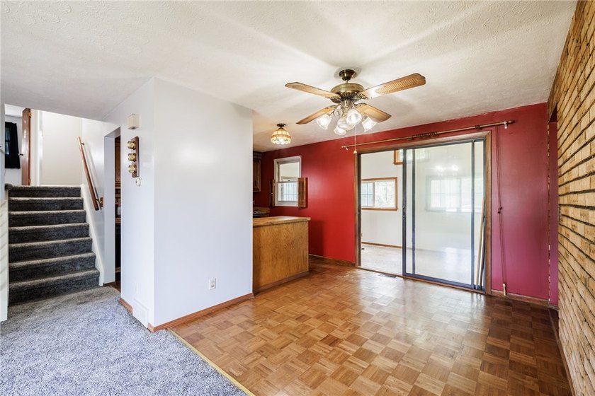 Welcome to 28 Jamee Lane, located on a quiet neighborhood street - photo 5