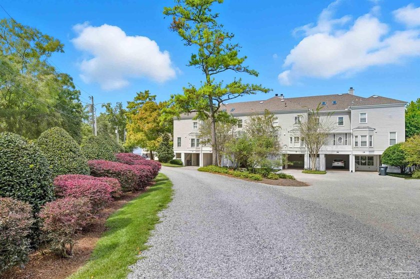 Enjoy relaxed bayfront living at Point Clear Landing-ideal as a - photo 3