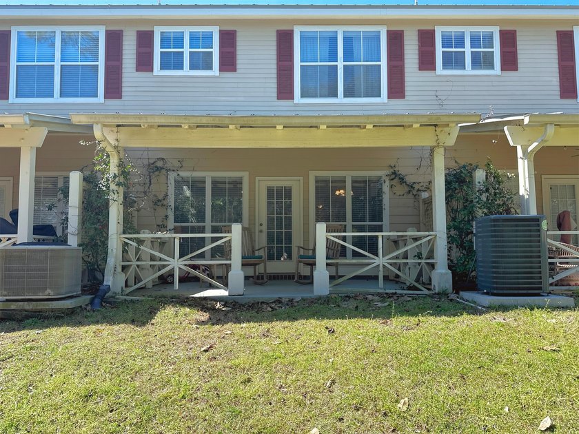 Located just off Main Street in Destin - this 3 bed, 2 bath - photo 34