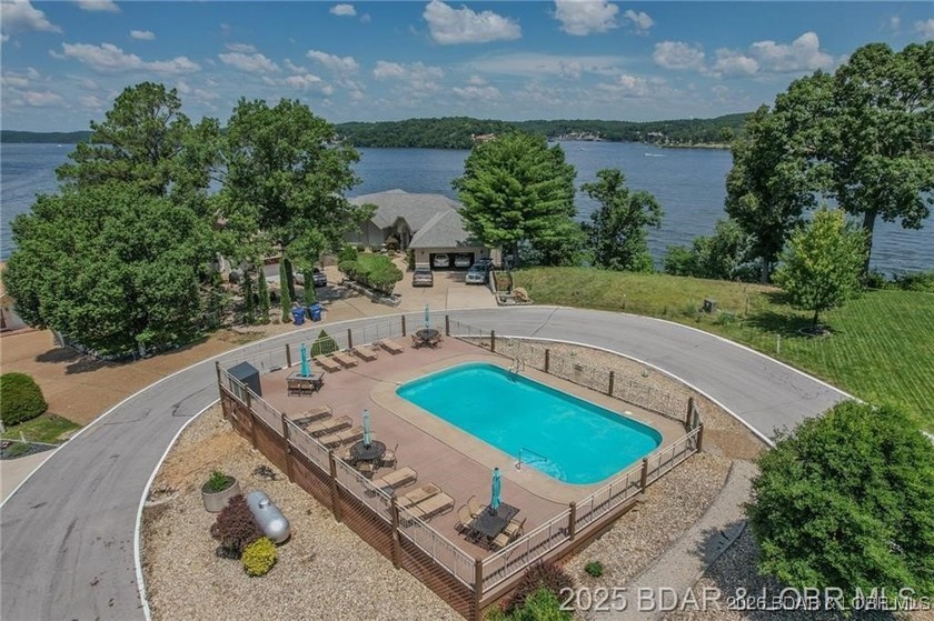 RARE OPPORTUNITY - The last remaining lot in the desirable - photo 2