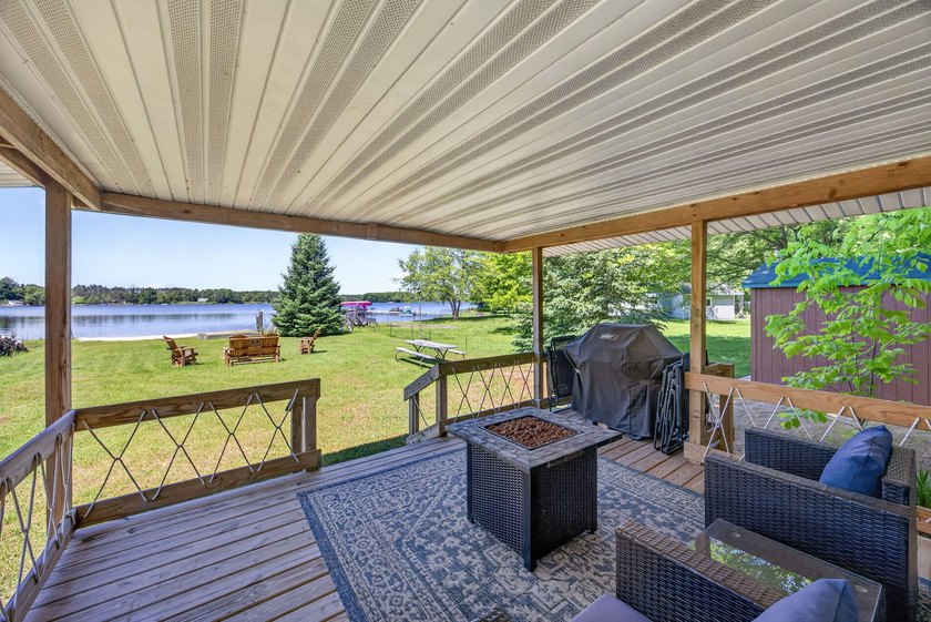 Turn-key lakefront living on Pleasant Lake! This beautifully - photo 25