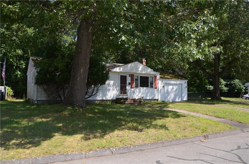 Perfect for investors and handy folks alike, this one-level - photo 27
