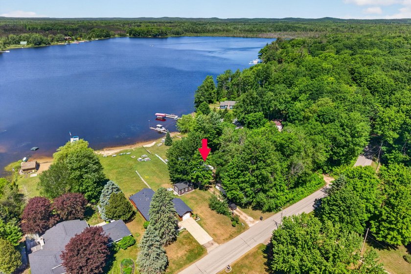 Turn-key lakefront living on Pleasant Lake! This beautifully - photo 37