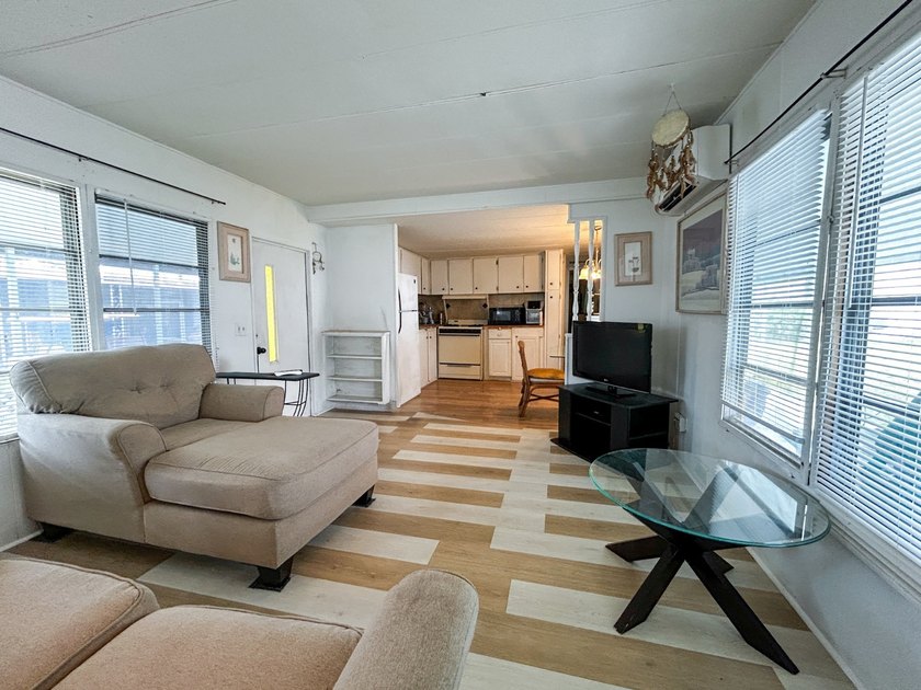This steal of a home is move in ready and fully furnished - photo 3