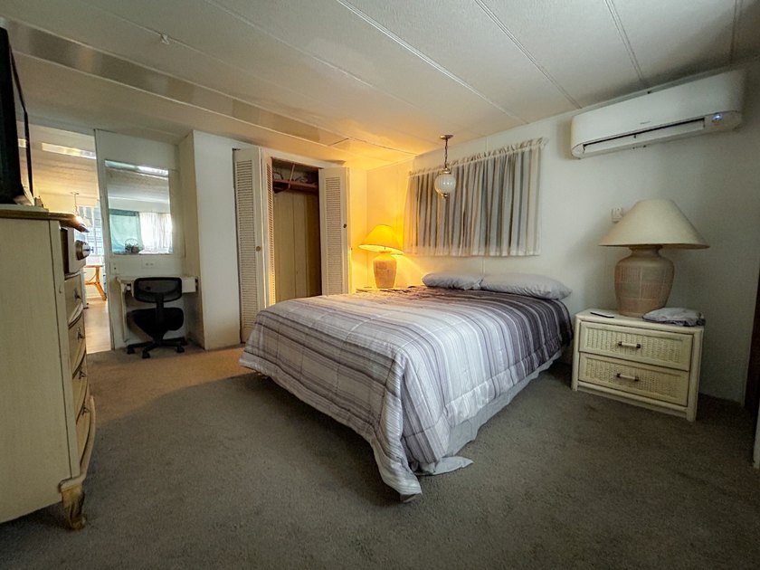 This steal of a home is move in ready and fully furnished - photo 10