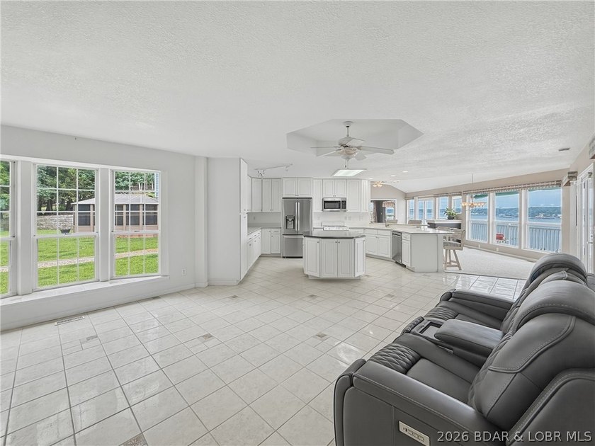 Perched on a bluff in the heart of Osage Beach, this one-owner - photo 12